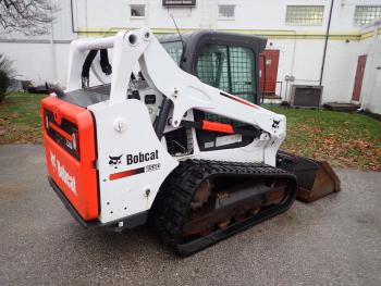 Bobcat T590 Skid Loader